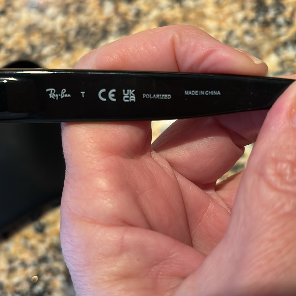 Ray-Ban Polarized - Picture 6 of 7